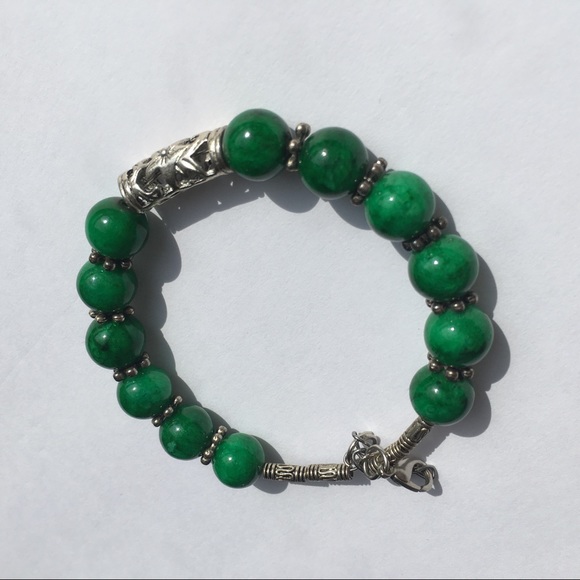 GREEN BALL BRACELET - Picture 8 of 8